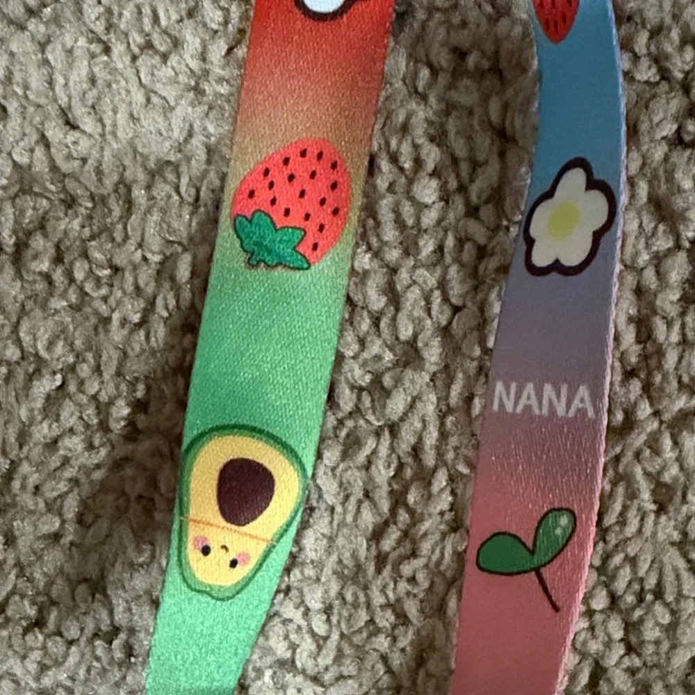 Kids Green Avocado Pop-It Crossbody Bag with Lanyard 💜